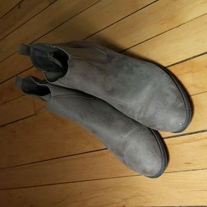 Size 10 Light Brown Suade Booties